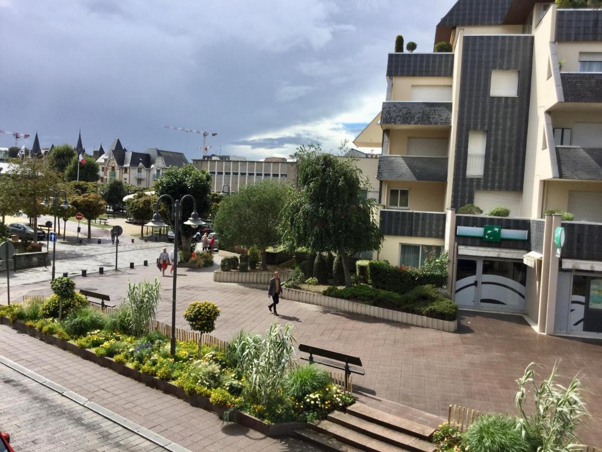 Résidence du Parad'Ice Dinard Esterno foto
